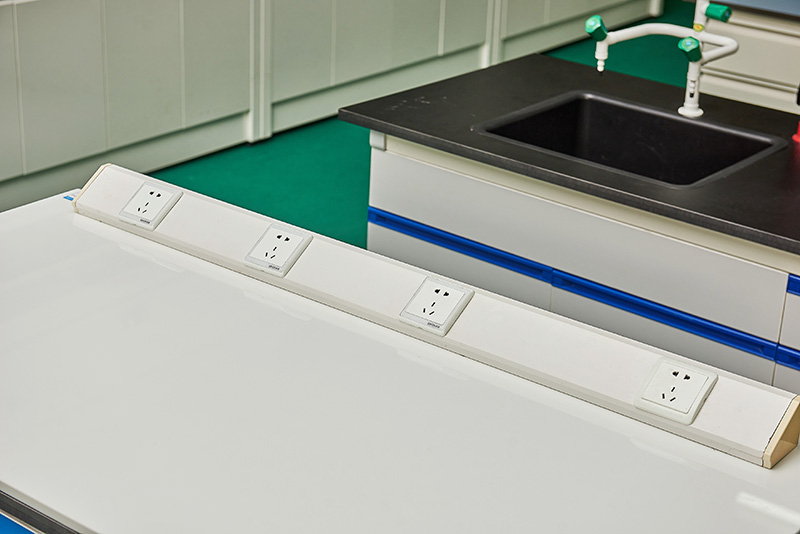 全（quán）鋼天平台